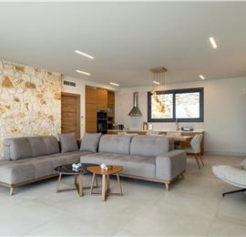 3 bedroom villa with pool & seaview, near Acharavi, sleeps 6